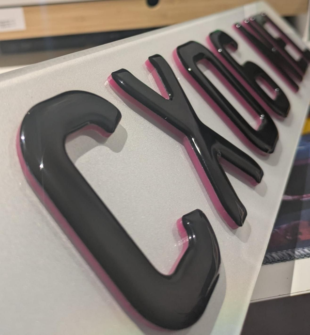 3mm Pink 4D with Black Gel