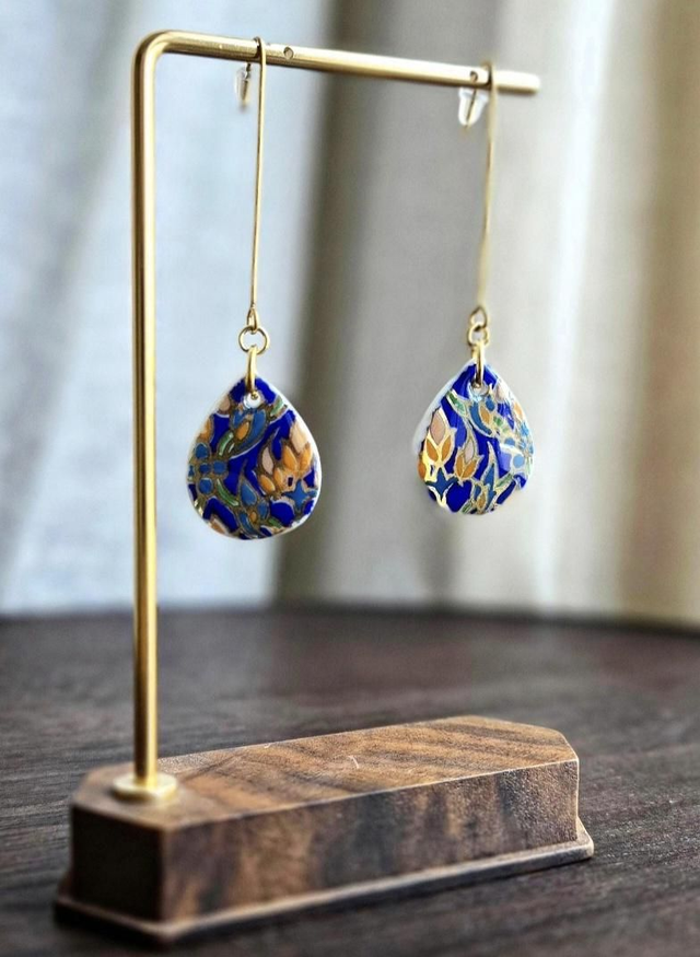Paire de boucles d'oreilles - porcelaine Thaïlandaise - acier inoxydable doré