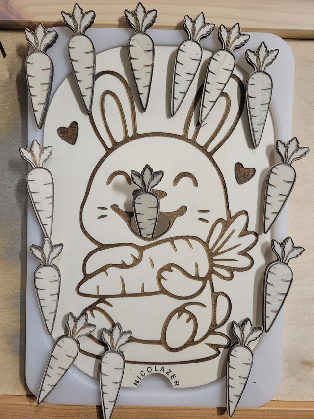 Insert sensoriel bois compatible trofast "le lapin gourmand"