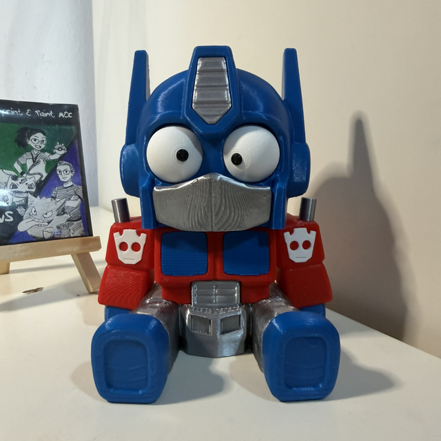 Optimusprimo l’Optimus Prime con testa girevole che ti giudica 