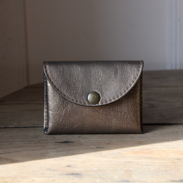 Porte monnaie à bouton