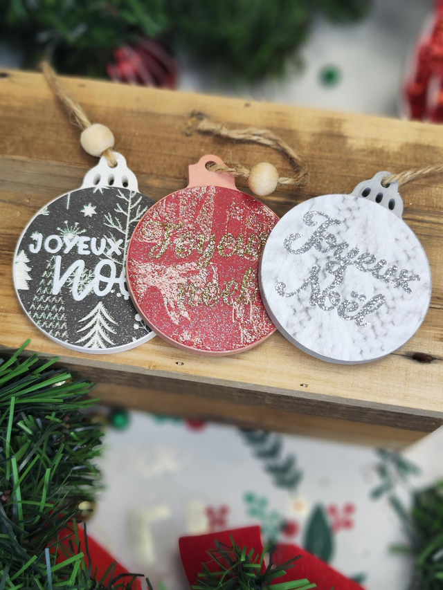 Boule de Noël plate en eco résine 