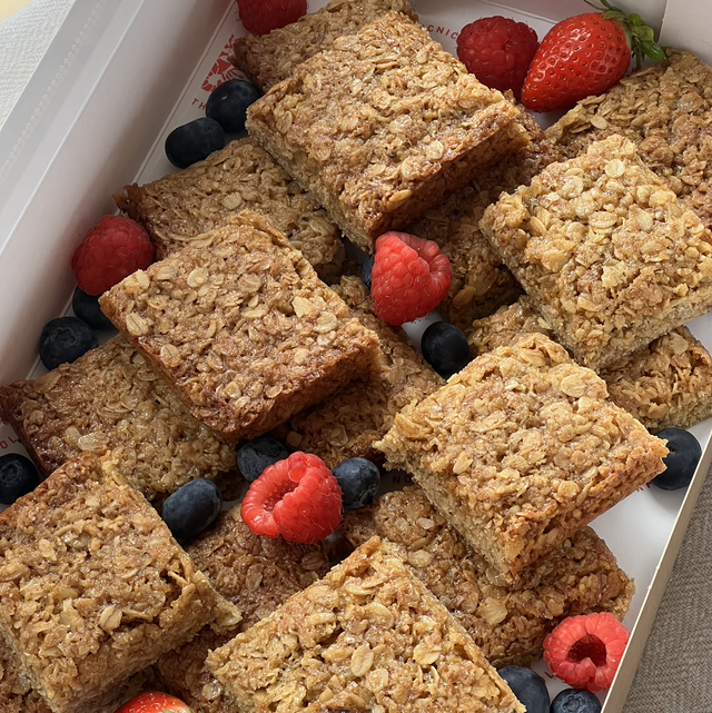 Cake- G’mas secret flapjack (16pcs)