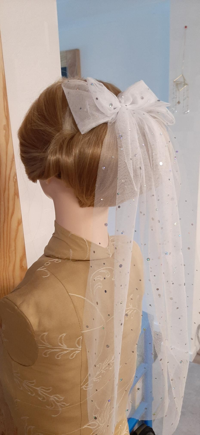 Nœud de mariée avec voile – Pailleté
