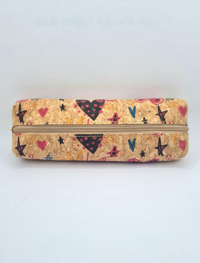 Trousse allongée "Love" en liège imprimé zippée 