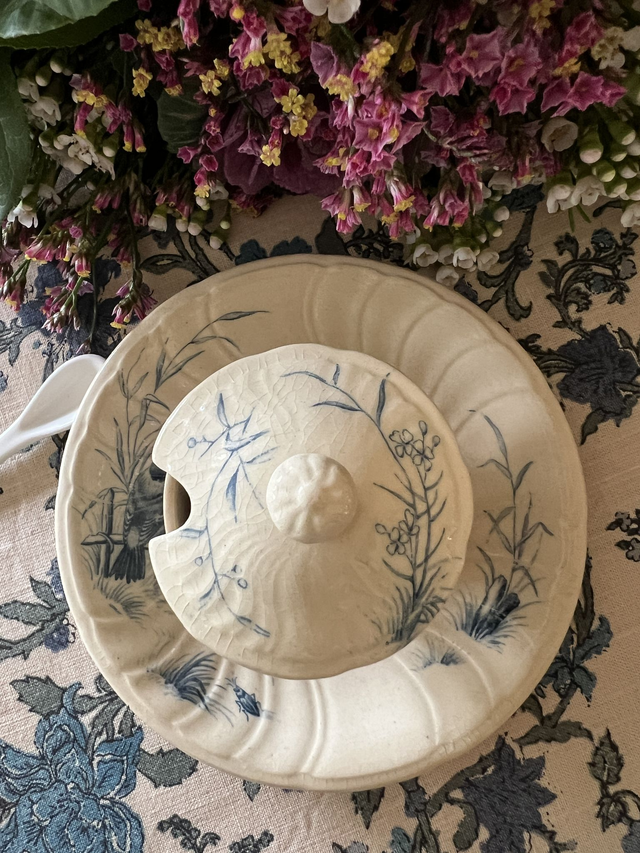 OISEAUX - Moutardier sur dormant Oiseaux par la manufacture française de Gien - Terre de Fer