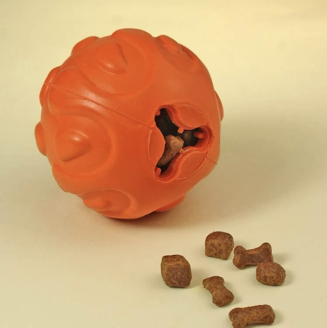 Pet food toys ball 