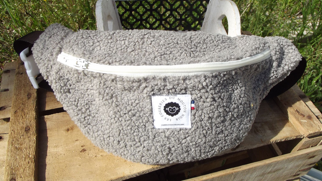 Sac banane tissu bouclette gris