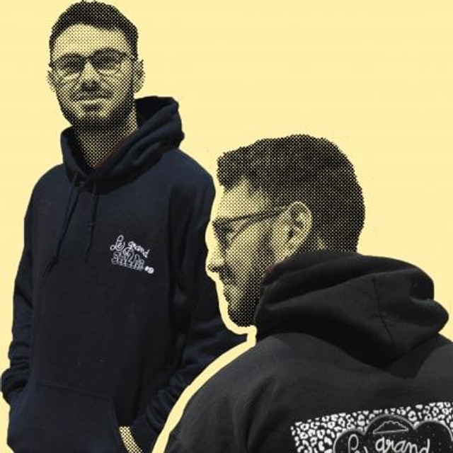 Sweat à capuche unisexe " Le Grand Bazar 2024 " 25,00 €