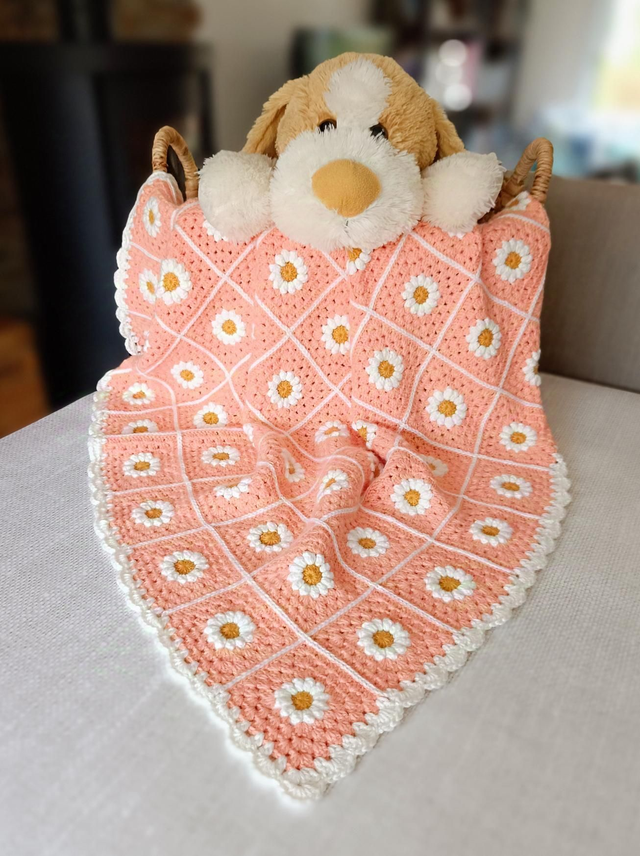 Couverture de Naissance Daisy Granny Square - en Crochet - Fait main - Couleur Pamplemousse