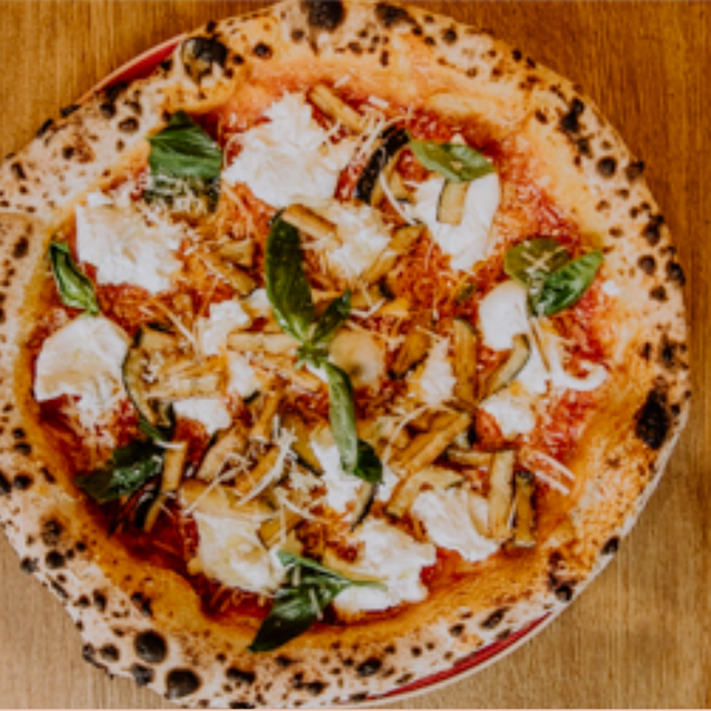 Pizza „Nach Art des Hauses“ 