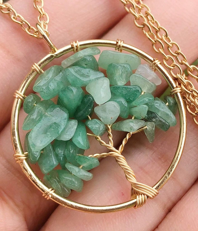 Pendentif " Arbre de vie " Aventurine avec sa chaine