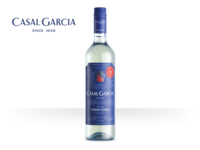 Casal Garcia White Wine