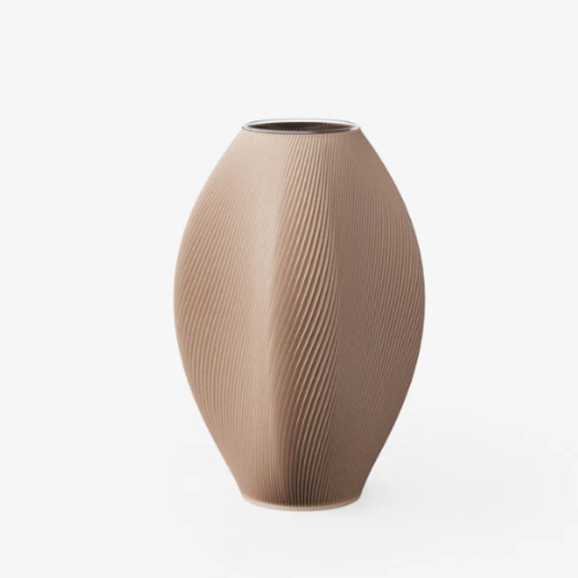 Bay 2 - Vase 