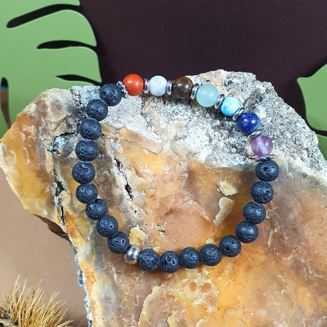 Bracelet 7 Chakras et Pierre de Lave P6