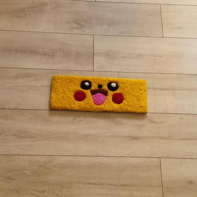 Tapis de bureau pikachu