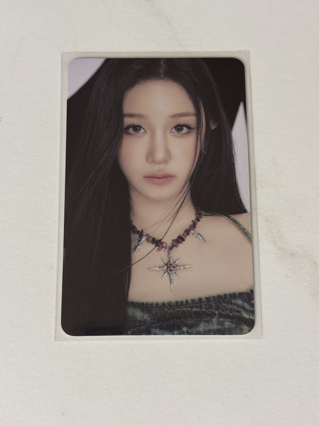 PC OFFICIEL DE PHARITA DE BABYMONSTER