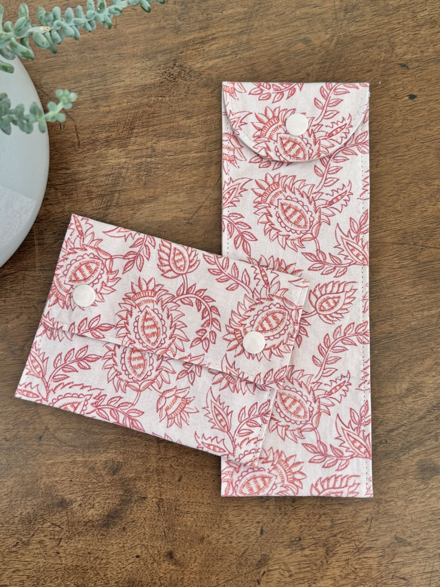 Étui à brosse à dents / ou à couverts