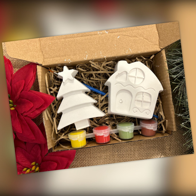 Christmas Mini Painting Kit - Christmas Present - Gifts – Kids Activity – Boredom Box – Christmas Eve Crafts – Stocking Filler - Paint Your Own 
