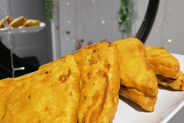 Bread Pakoda - 10 pcs