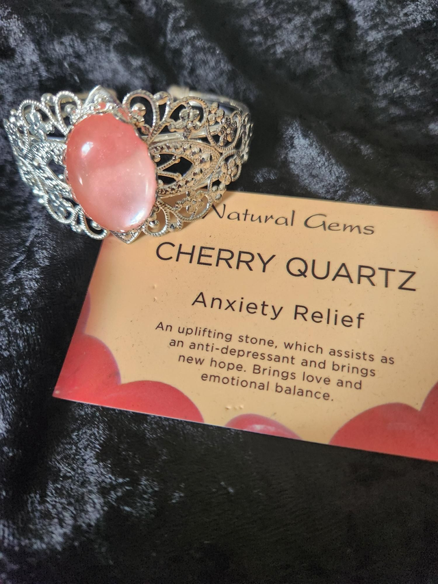 CHERRY QUARTZ BRACELET 