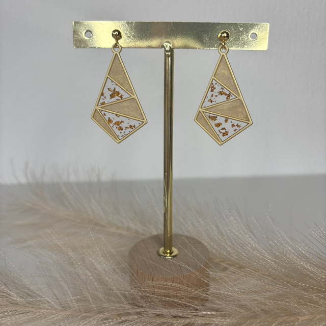 Boucles d’oreilles, dorées et feuilles d’or