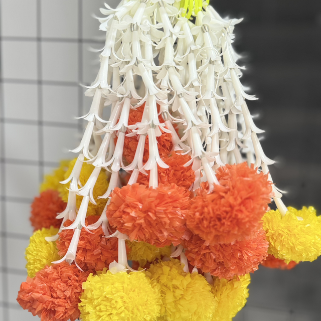 Lilly marigold small hangings (pair)