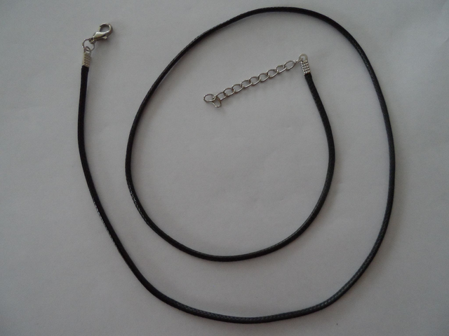 Collier en cordon ciré 