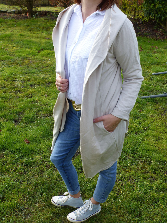 long gilet capuche beige