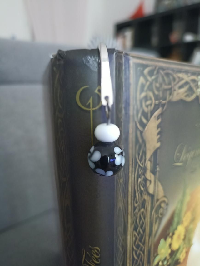 Marque-page en perles de verre filé 