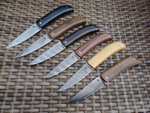 Pliant Damas " Le Sertaine" acier inox deux clous 