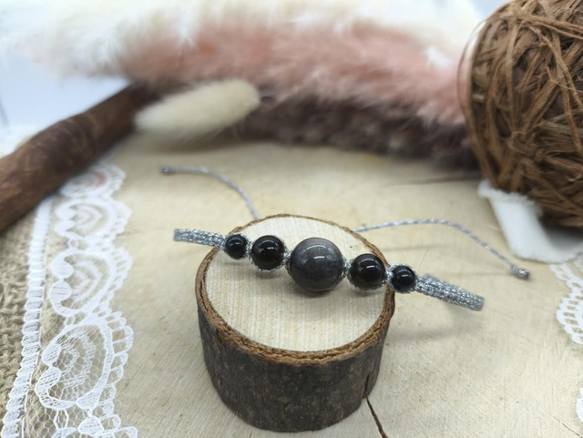 Bracelet fin obsidienne argentée fil argenté 