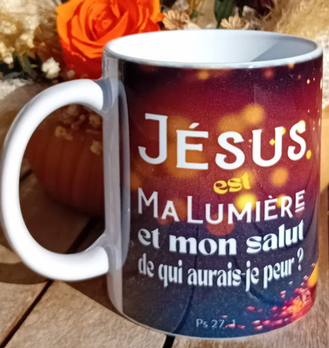 JESUS EST MA LUMIERE