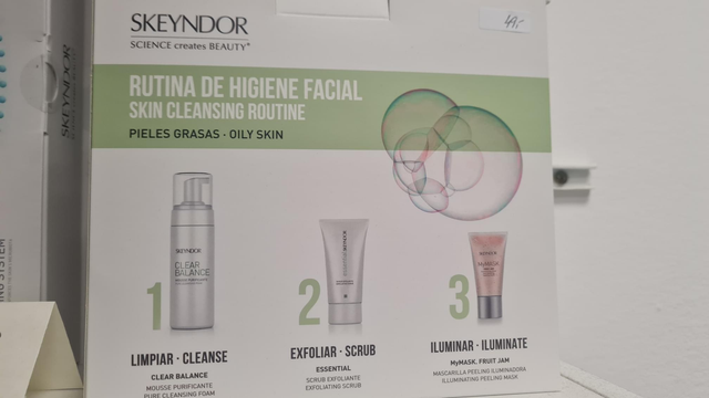 SET pre mastnú pleť - čistiaca pena 150ml + peeling 50ml + maska s AHA kyselinami 50ml