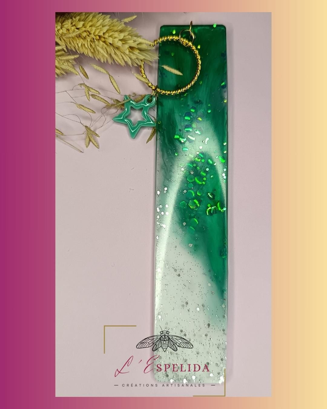 Marque page vert et blanc