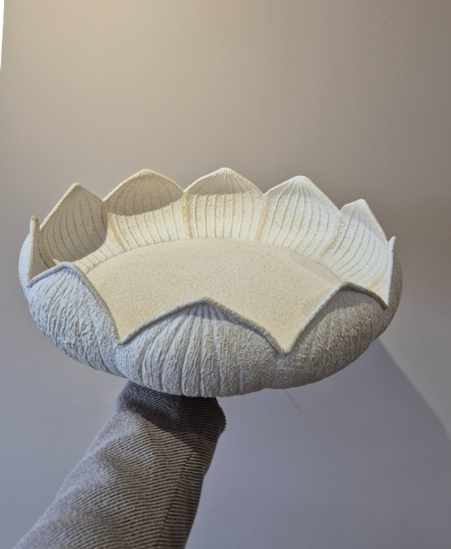 Plateau bloem wit\ecru M