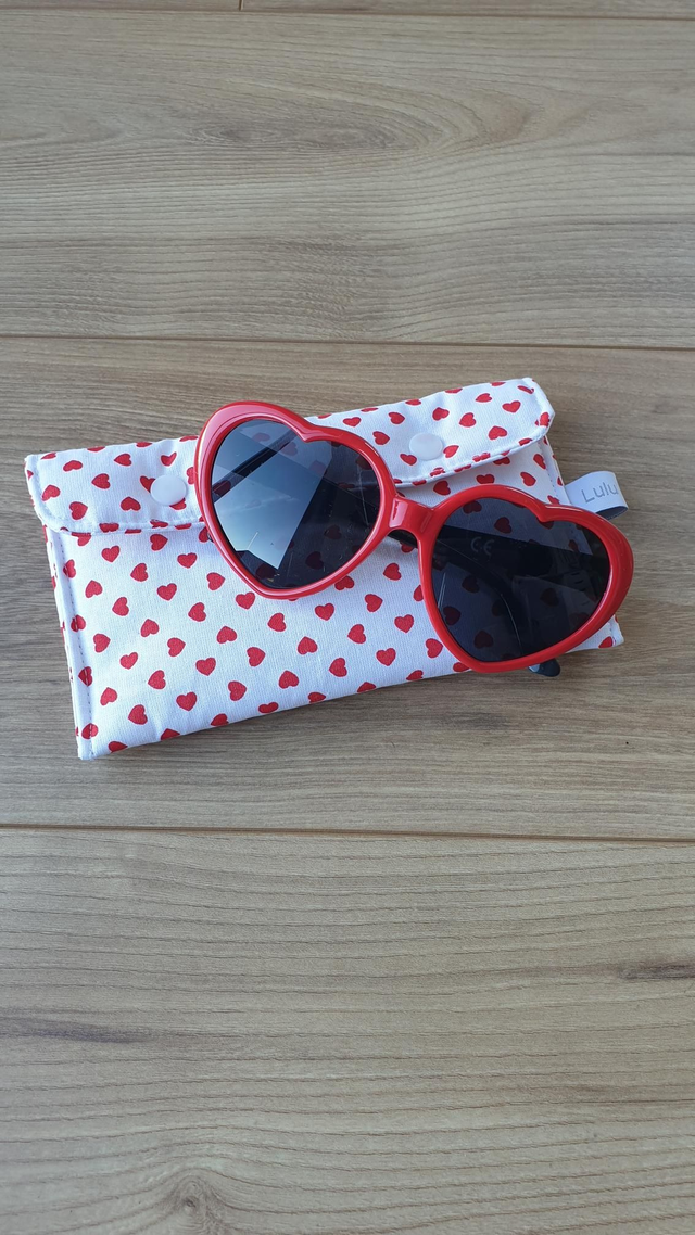 Étuis à lunettes ou téléphone coeurs rouge ❤