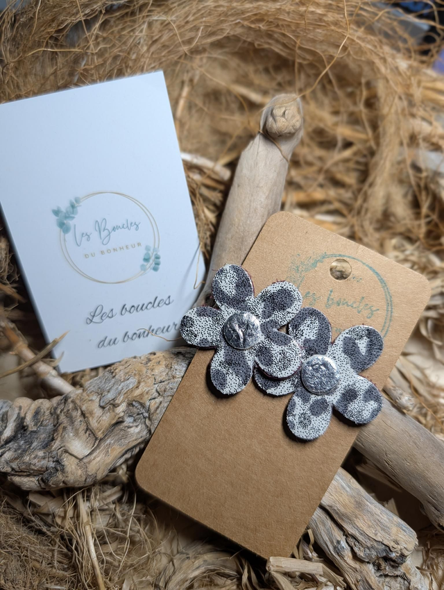 Boucles d'oreilles Baby Marguerite léopard gris bm093