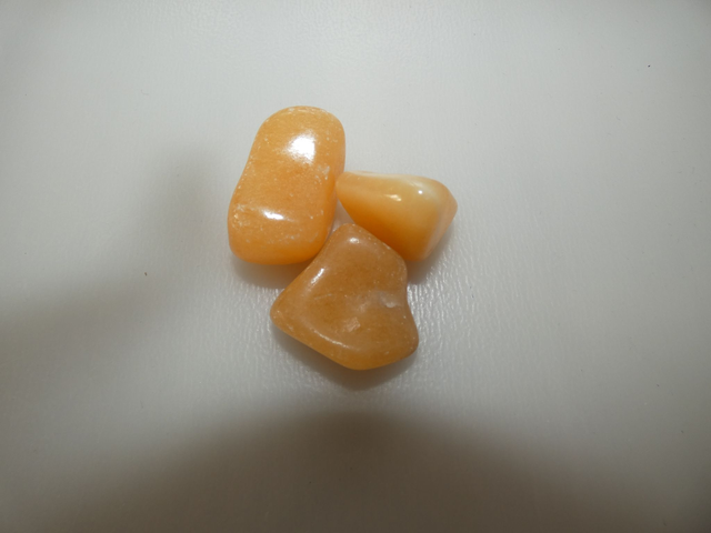 Calcite Orange A. 20mm a 30mm Pièce 
