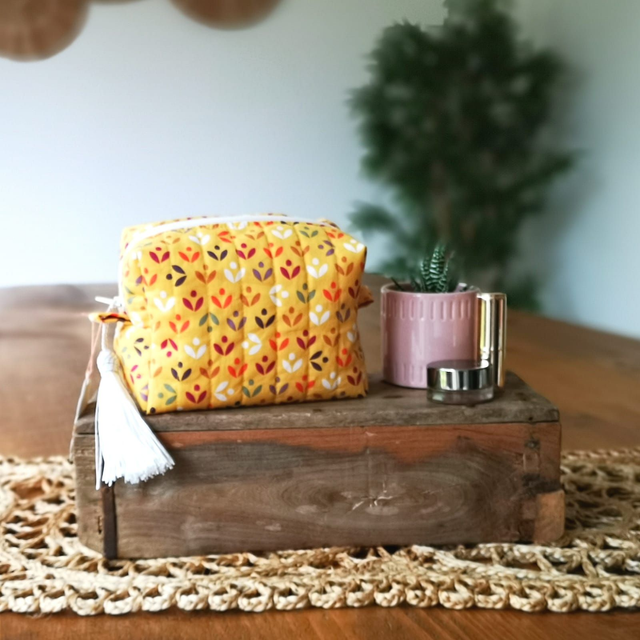 Cosmetic Bag Quilted - Yellow Elinor Flowers