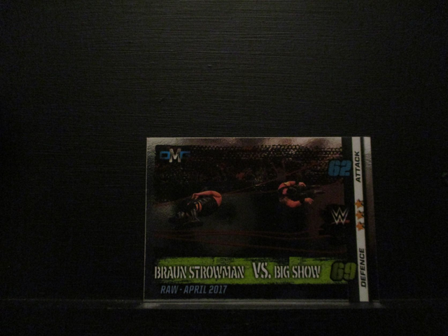 Braun Strowman Vs. Big Show - OMG Slam Attax 10th Edition Original Trading Card #52