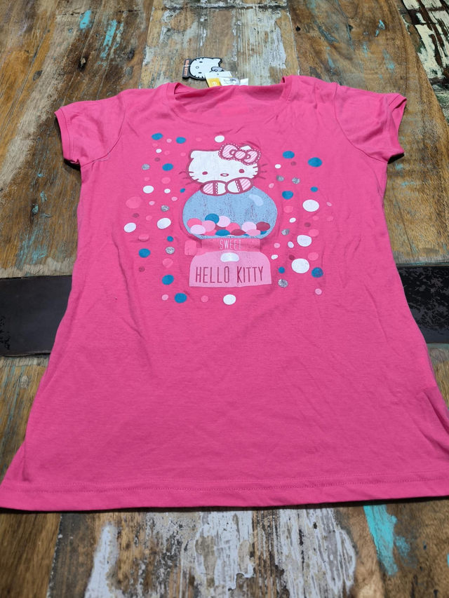 TSHIRT HELLO KITTY TAILLE M