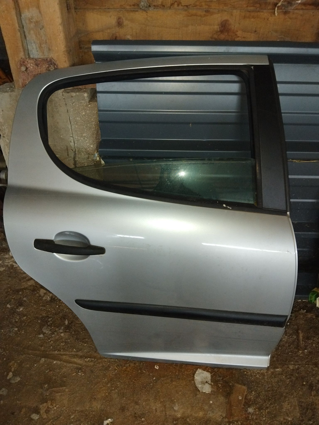 Porte arrière passager