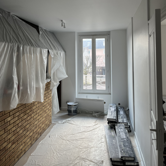 Prestation de services : Remise en état, avant restitution du logement petit travaux