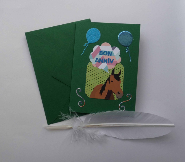Joyeux anniversaire avec un cheval