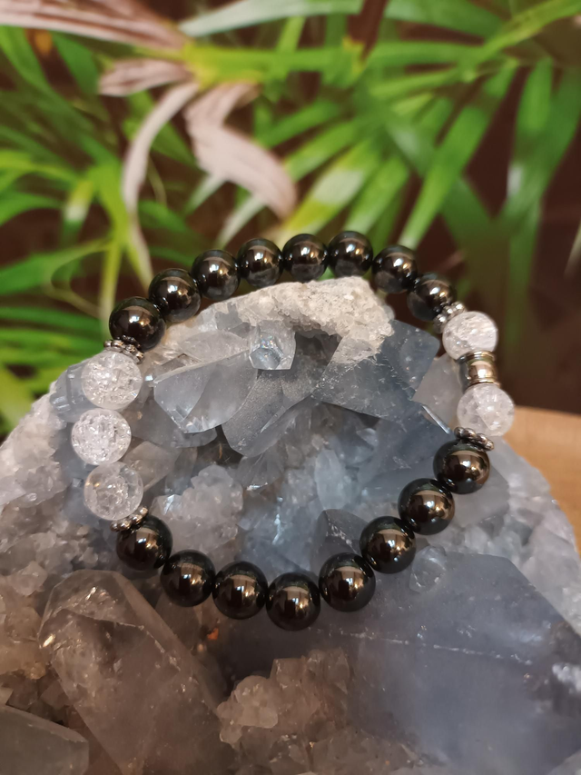 Bracelet en hématite magnétique et cristal de roche