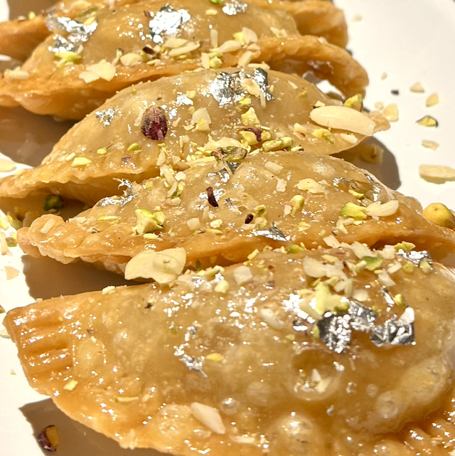 Mawa Gujiya - 10 pcs