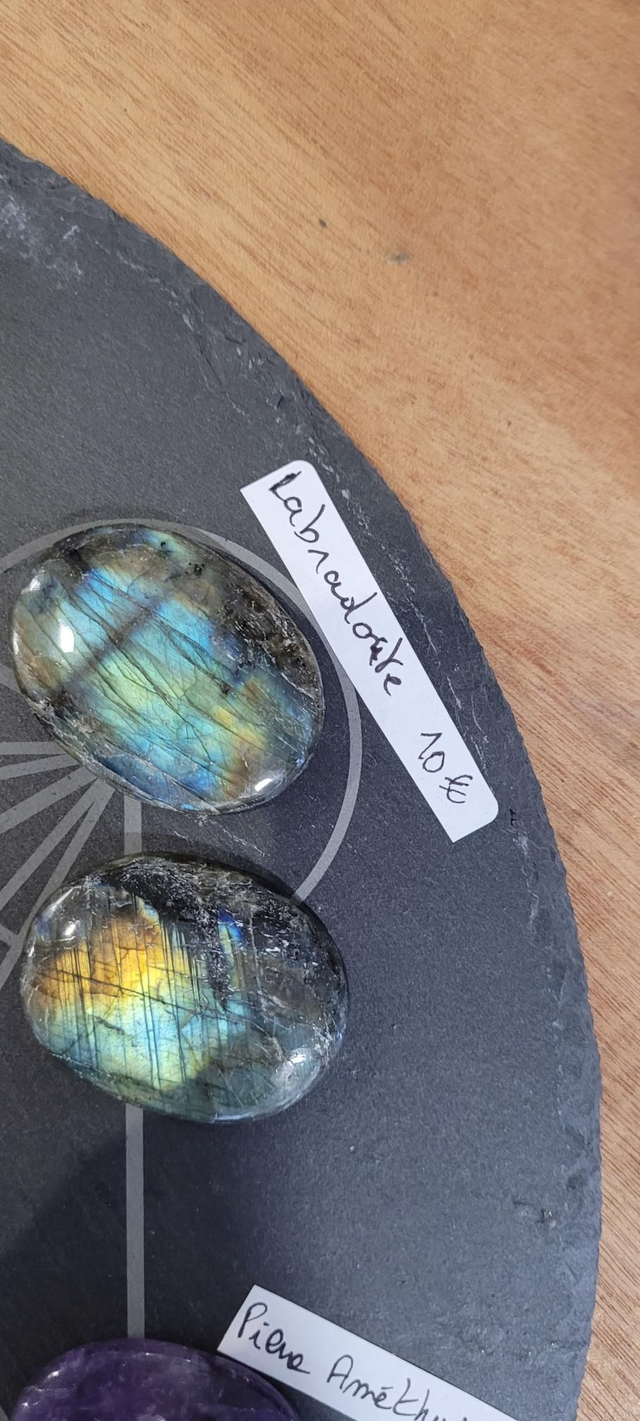 Labradorite pierre plate