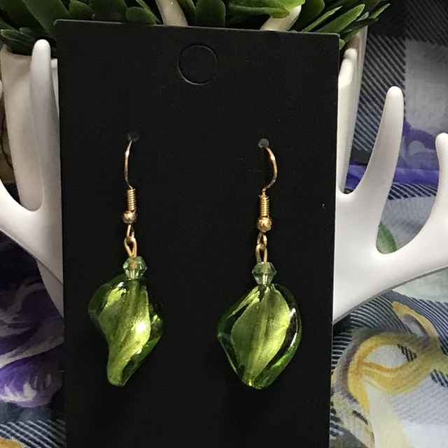 Green Dangling Earrings- GDE33