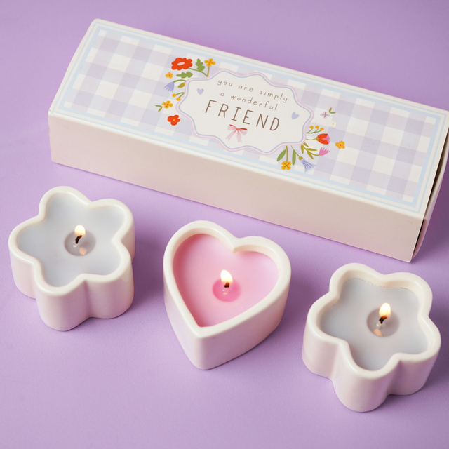 Wonderful Friend Gift Set – 3 Mini Heart &amp; Flower Candles